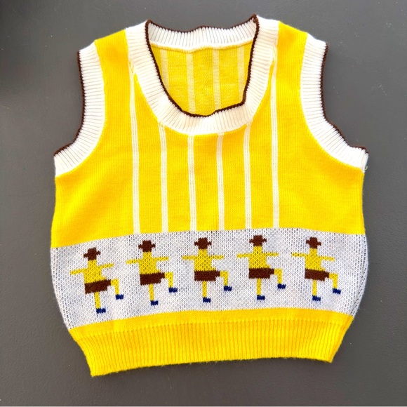 Little Boys Toddler Yellow Knit Sweater Vest Dancers Dancing Handmade Vintage - Picture 1 of 8